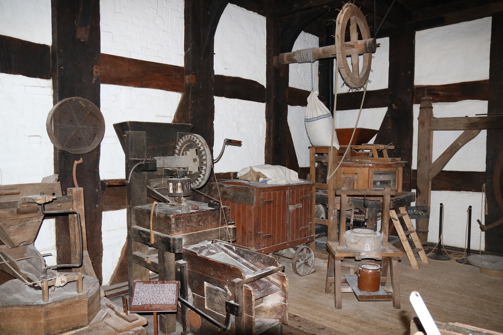 Photo: Handmühlen im Kreismuseum in Syke